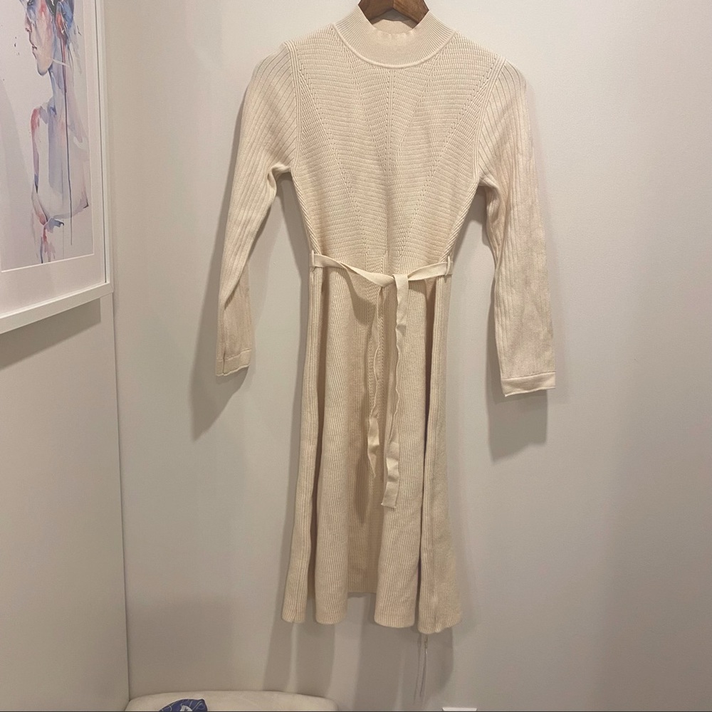 Off-white knit dress